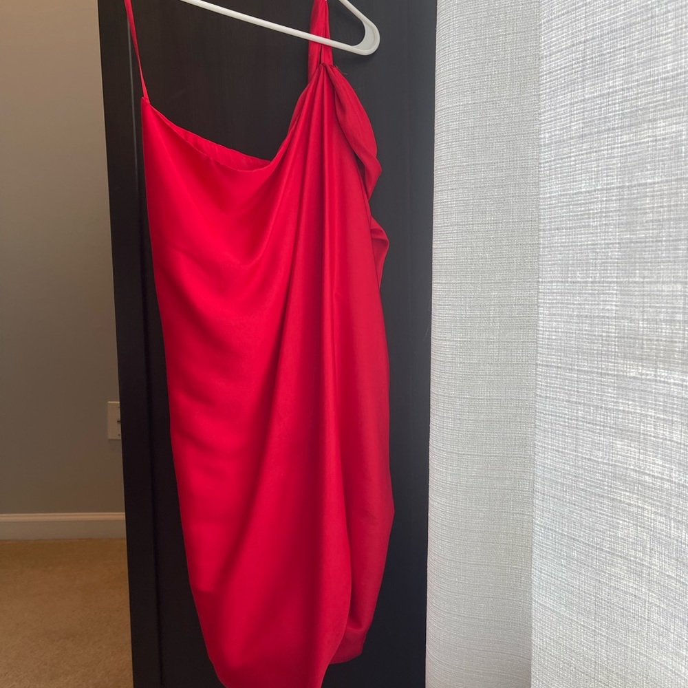 BCBG women’s dress size 0 XS true red one shoulder satin shiny Holiday party EUC